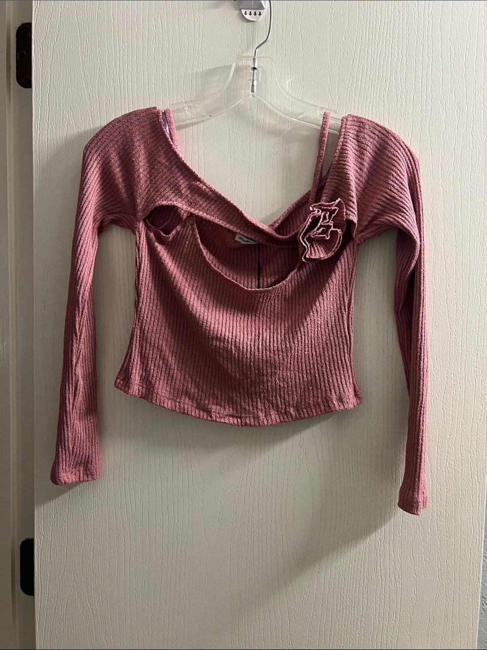 Bershka Mauve Ribbed Asymmetrical Long-Sleeve Crop Top
